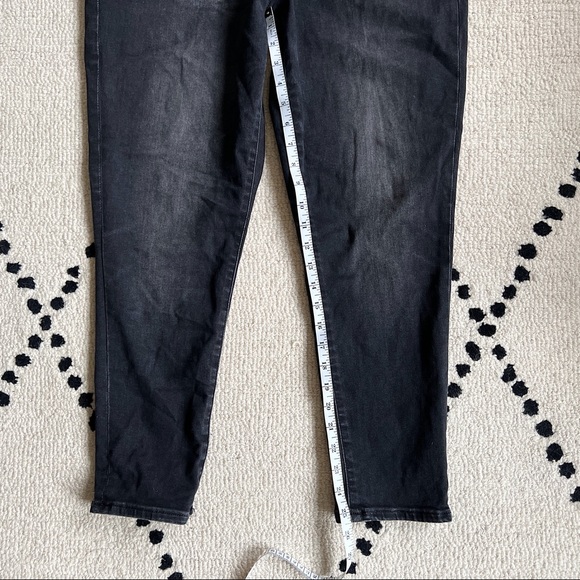 American Eagle Ne(X)t Level Stretch - Picture 4 of 6